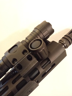 m-lok tactical weapon light end cap retainer feyachi m22x1 thread airsoft Game flashlight fyland mlok 3d print model - Mito3D