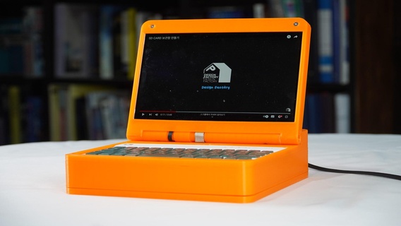 Mac mini taşınabilir gadget monitör 3d print model - Mito3D