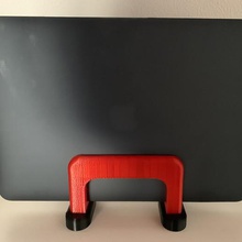 macbook pro laptop suporte vertical gadget a apple stand 3d print model - Mito3D