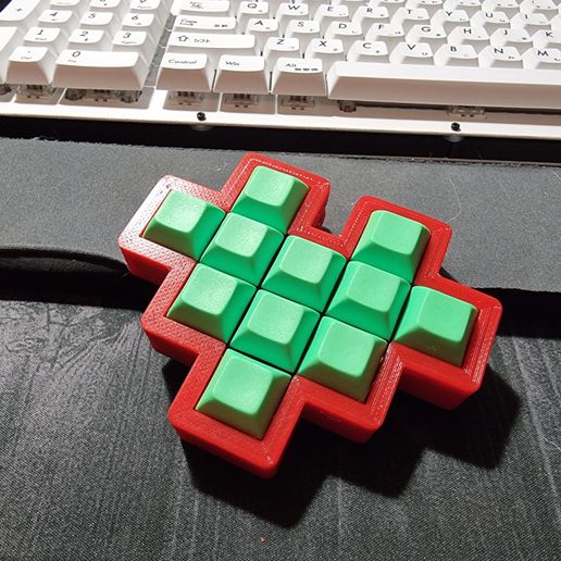 macro valentine keyboard heart valentines day macropad diy 3D print model - Mito3D