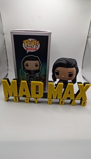 enojado max furia carretera logo funko popular colección Mad Max multicolor 3d print model - Mito3D