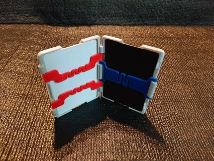 magic credit card holder art 3d print model - Mito3D