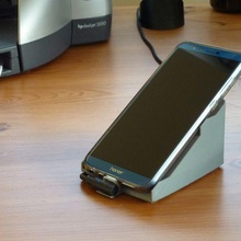 magnetisch Laden Telefon Stand Ladegerät Wiege Dock Halter Unterstützung montieren 90 Grad Lama aicek Ehre 9 lite 3d print model - Mito3D