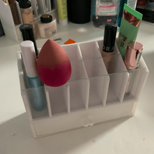 make-up dans un placard tiroir la maison 3d print model - Mito3D