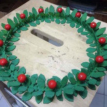 maker christmas wreath home decor ornament decoration 3d print model - Mito3D
