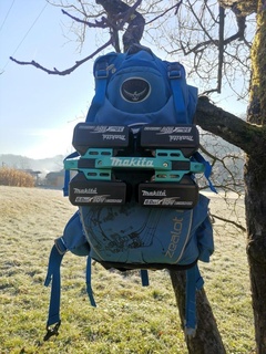 makita backpack mount 4 pack holder blower lawnmower leaf 36v 18v osprey zealot outdoor garden 3d print model - Mito3D