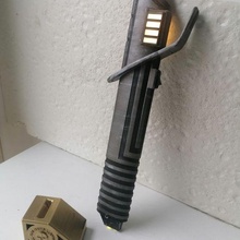 mandalorien noir épée étoile guerres sabre Darksaser disney Jaune jedi 3d print model - Mito3D