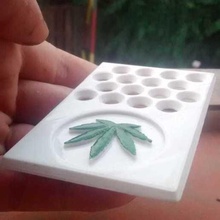 marijuana grinder card strumento la erba di erbaccia smerigliatrice 3d print model - Mito3D