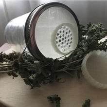 frasco de vidro com o tempero, tempero tampa ferramenta recipiente alimentos erva ervas a cozinha masonjar shaker 3d print model - Mito3D