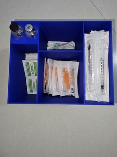 medizinisch Injektion liefern Box Phiole Inhaber 3d print model - Mito3D