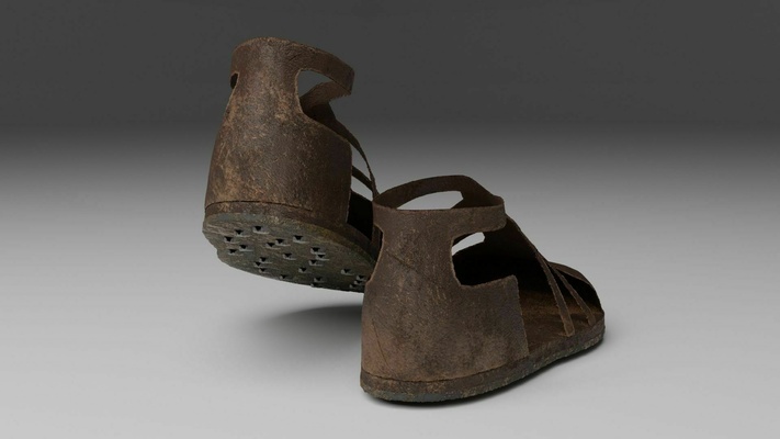 mittelalterlich sandalen schuhwerk fuß tragen leder mode klassisch charakter kleidung 3d print model - Mito3D