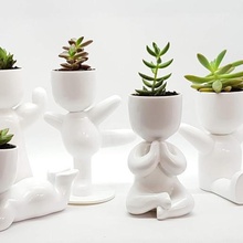 la méditation garçon de graisse plantes en pot stl à l'impression 3d maison pottedplants robert robertplant les pots poupée art sculptures l'intérieur 3d print model - Mito3D