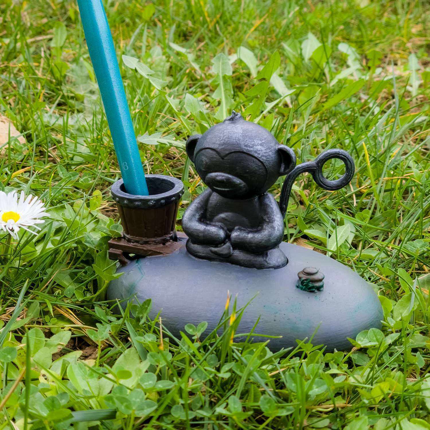 meditating monkey - zen decoration meditation office pen pot 3D print model - Mito3D