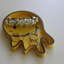 melted smiley jewelry dish 3d print model - Mito3D