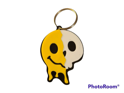 melting smiley face skull pin keychain key chain trippy hippy stoner drip melt 3d print model - Mito3D