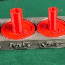 metrico rubinetto guide base utensili 3d print model - Mito3D