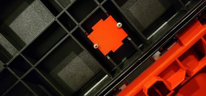 Milwaukee embalagem smarttag suporte 1 chave monte m12 m18 pacote rolando Caixa ferramentas atacante construção rastreamento maçã vermelho lítio GPS 3d 3d print model - Mito3D