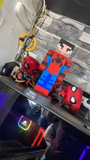 minecraft spiderman skin character trophy gaming streamer streaming gamer games 3d print model - Mito3D