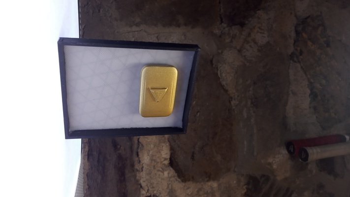 mini placa oro youtube casa 3d print model - Mito3D