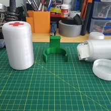 Mini Hilfe Kit Gadget Aufmerksamkeit 3d print model - Mito3D