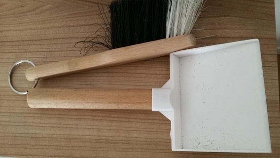 mini dustpan 20mm 22mm broomstick handle cleaning dustpan mini household  3d print model - Mito3D