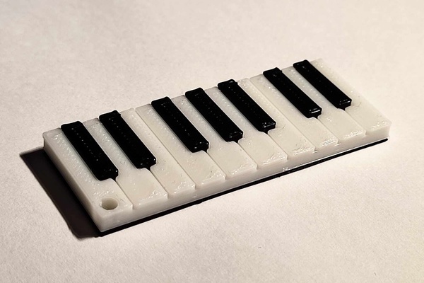 mini piano keychain keyring music key miniature octave 3d print model - Mito3D