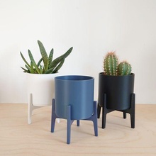 mini planter small plant pot modern design 3d print model - Mito3D