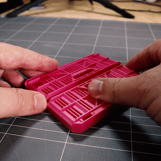 Miniatur zusammenklappbar Kiste Werkzeug Box faltbar Mini Inhaber Boxen 3D print model - Mito3D