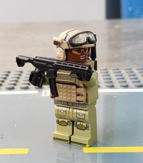 mini figürler ölçek mpx karabina minifig tabanca 3d print model - Mito3D