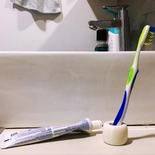 minimal toothbrush holder home dagomerlin bathroom organise simple easy 3d print model - Mito3D