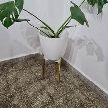 minimalist tripod planter 3d print model - Mito3D