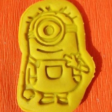 minions home cutters cookies 3d print model - Mito3D