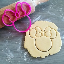 minnie mouse cookie cutter disney animation baking dough shape kitchen bake cookies speculoos 3d print model - Mito3D