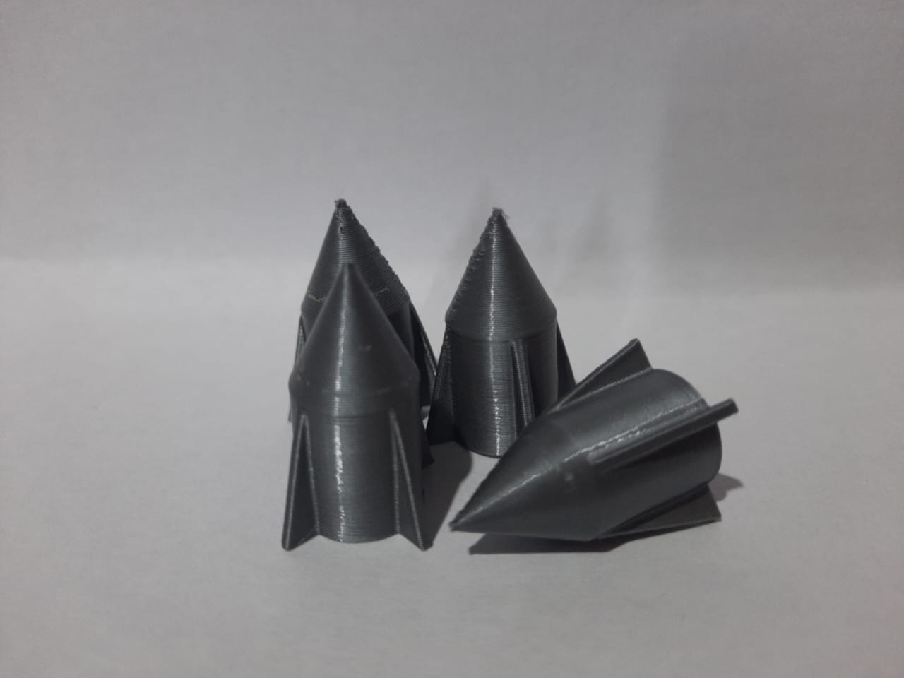 Rakete Picks Autos Eisen Tuning Ventil Startseite Mantel Rand Rad 3D print model - Mito3D