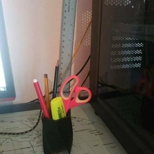 modern pen holder office 3d print model - Mito3D