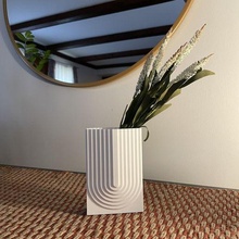 moderno vaso 001 decoração Primavera flores mid century 3d print model - Mito3D