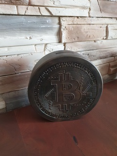 i soldi scatola btc bitcoin banca bidone 3d print model - Mito3D