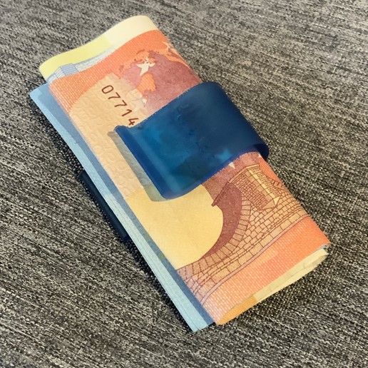 clip de dinero money símbolo del euro casa el los boletos 3D print model - Mito3D