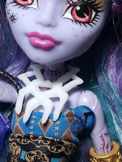 monster high love fashion djinni whisp grant necklace 3d print model - Mito3D