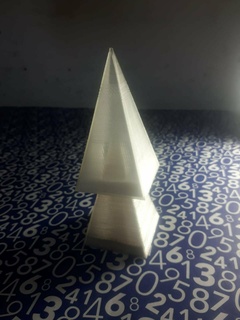 monte edilebilir baharat dağıtıcılar dozaj birim konteyner çeşniler tatlandırıcılar tuz shaker biberler biber piramit benzersiz parça mutfak mevsim piramidal 3d print model - Mito3D