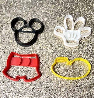 fare çamaşırlar kurabiye kesici Ayarlamak 4 araçlar Mickey pişirme Disney eğlence 3d print model - Mito3D