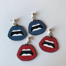 mouth fashion hoops lips fad key ring 3d print model - Mito3D