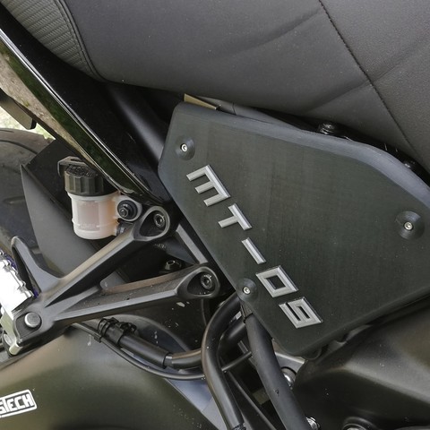 09 mt-09 tarafı gizler koltuk yan paneller yamaha Google çeşitli motosiklet mt09 fz09 kapak önbellek 3D print model - Mito3D