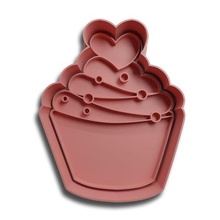 muffin heart cookie cutter cutting cupcake valentine's day valentine 3d print model - Mito3D