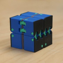multi-colore kobayashi fidget cubo gioco 3d print model - Mito3D