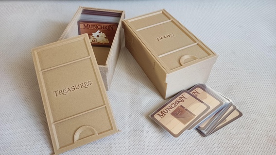 munchkin card box Gadget holder storage wood game 3d print model - Mito3D