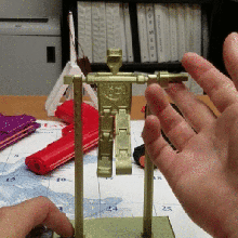 Kas adam çeşitli Yukarı pullup acrobat şekil el crank mafsallı oyuncak 3d print model - Mito3D