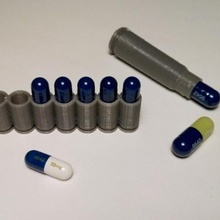 my daily bullet 7-day capsule dispenser tool capsule holder pill pill container