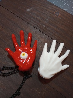 necklace hand Jewelry eye hands eyes 3d print model - Mito3D