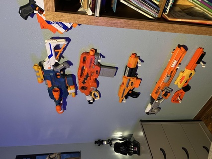 nerf hanger gun wall mount 3d print model - Mito3D